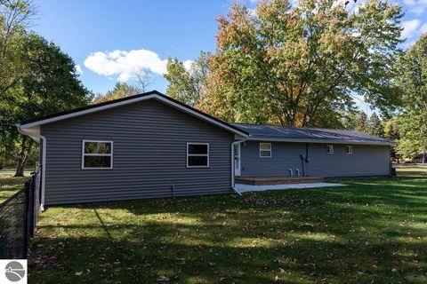 Tiny photo for 1308 Woodland Street, Clare, MI 48617 (MLS # 1939513)