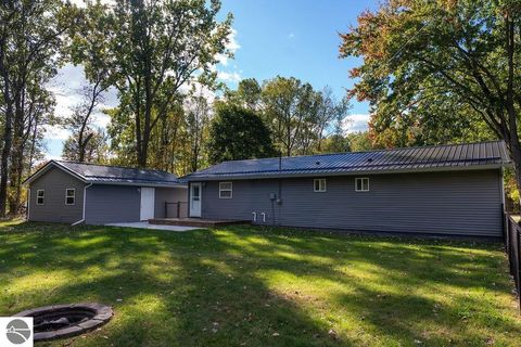 Tiny photo for 1308 Woodland Street, Clare, MI 48617 (MLS # 1939513)