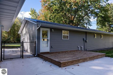 Tiny photo for 1308 Woodland Street, Clare, MI 48617 (MLS # 1939513)