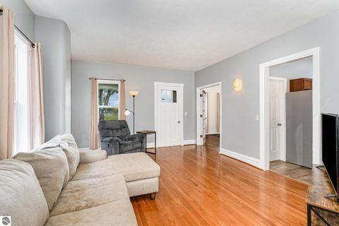 Tiny photo for 706 S Lincoln Avenue, Alma, MI 48801 (MLS # 1939961)