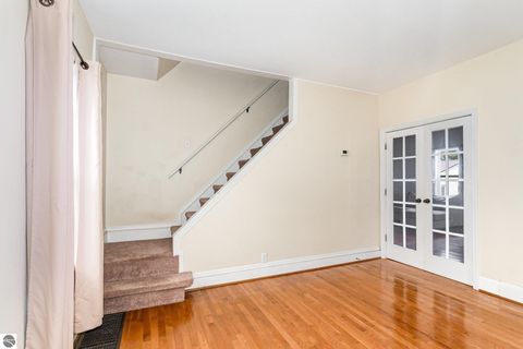 Tiny photo for 706 S Lincoln Avenue, Alma, MI 48801 (MLS # 1939961)