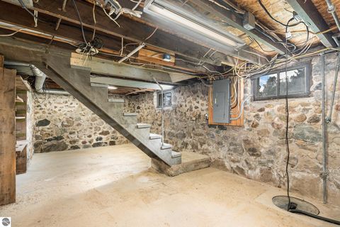 Tiny photo for 706 S Lincoln Avenue, Alma, MI 48801 (MLS # 1939961)