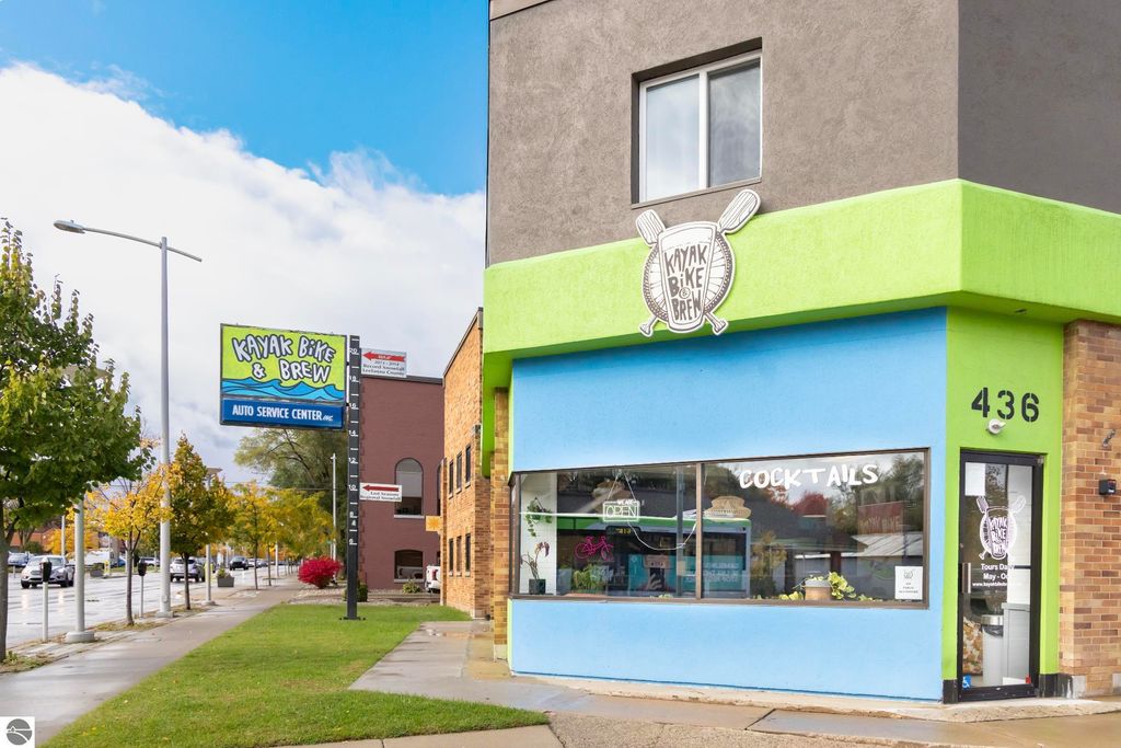 Photo of 436 W Front Street, Traverse City, MI 49684 (MLS # 1940067)