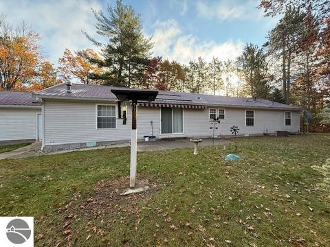 Tiny photo for 10526 County Road 502, Roscommon, MI 48653 (MLS # 1939951)