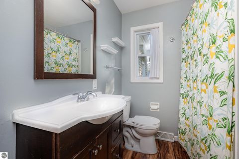 Tiny photo for 320 W Grand Avenue, Mt Pleasant, MI 48858 (MLS # 1939362)