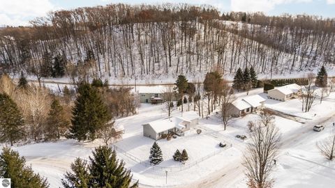 Tiny photo for 13781 Bayview Drive, Traverse City, MI 49684 (MLS # 1941081)