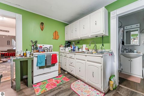 Tiny photo for 521 Fifth Street, Traverse City, MI 49684 (MLS # 1941009)