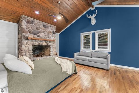 Tiny photo for 316 S Shabwasung, Northport, MI 49670 (MLS # 1939868)
