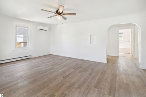 Photo of 158 River Trail Drive, Bay City, MI 48706 (MLS # 1941263)