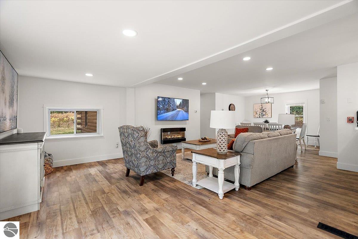 Luther, Michigan 49656, United States, ,Residential,Active,220522