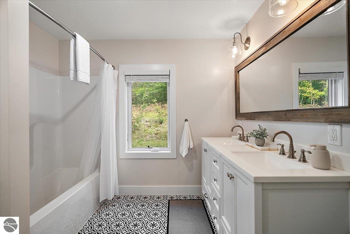 Luther, Michigan 49656, United States, ,Residential,Active,220522