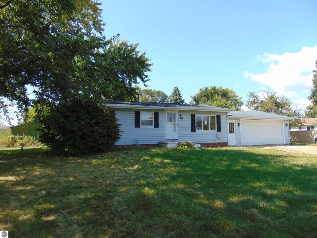 Photo of 4052 S Shepherd Road, Mt Pleasant, MI 48858 (MLS # 1938650)
