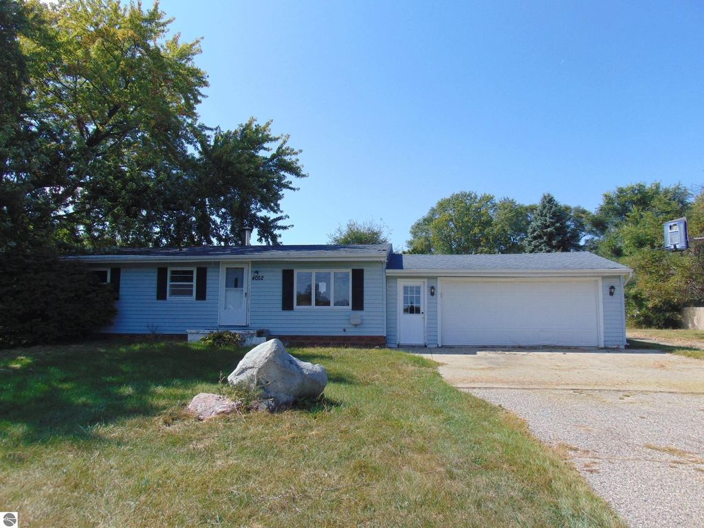 Photo of 4052 S Shepherd Road, Mt Pleasant, MI 48858 (MLS # 1938650)