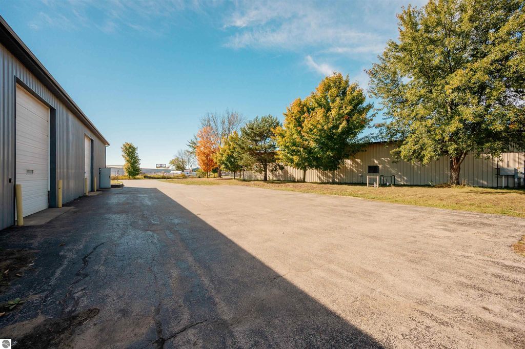 Photo of 3854 Jupiter Cresent Drive, Traverse City, MI 49685 (MLS # 1939749)