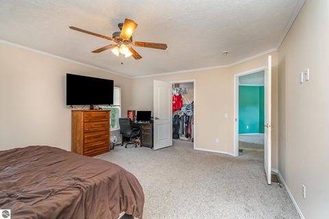 Tiny photo for 8770 N Vickeryville Road, Vestaburg, MI 48891 (MLS # 1939644)