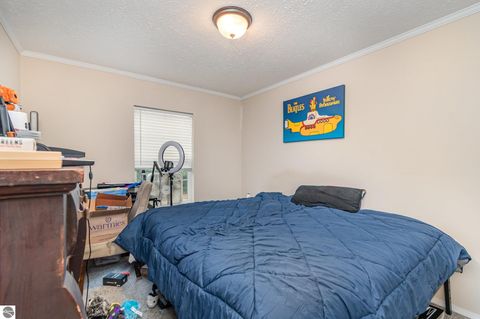 Tiny photo for 8770 N Vickeryville Road, Vestaburg, MI 48891 (MLS # 1939644)