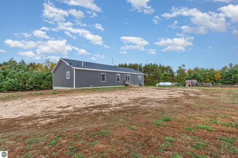 Tiny photo for 8770 N Vickeryville Road, Vestaburg, MI 48891 (MLS # 1939644)
