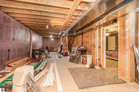 Tiny photo for 8770 N Vickeryville Road, Vestaburg, MI 48891 (MLS # 1939644)