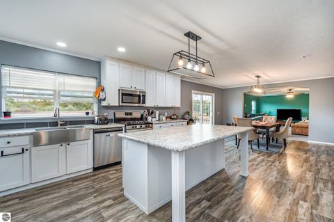 Tiny photo for 8770 N Vickeryville Road, Vestaburg, MI 48891 (MLS # 1939644)