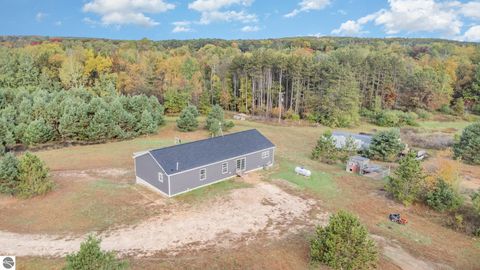 Photo of 8770 N Vickeryville Road, Vestaburg, MI 48891 (MLS # 1939644)