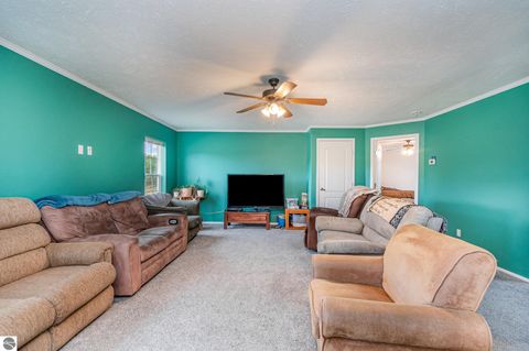 Tiny photo for 8770 N Vickeryville Road, Vestaburg, MI 48891 (MLS # 1939644)