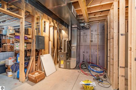 Tiny photo for 8770 N Vickeryville Road, Vestaburg, MI 48891 (MLS # 1939644)