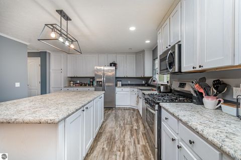 Tiny photo for 8770 N Vickeryville Road, Vestaburg, MI 48891 (MLS # 1939644)