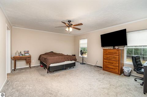 Tiny photo for 8770 N Vickeryville Road, Vestaburg, MI 48891 (MLS # 1939644)