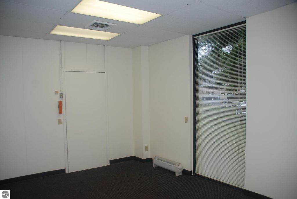 Photo of 806 Hastings Street #L, Traverse City, MI 49686 (MLS # 1939574)