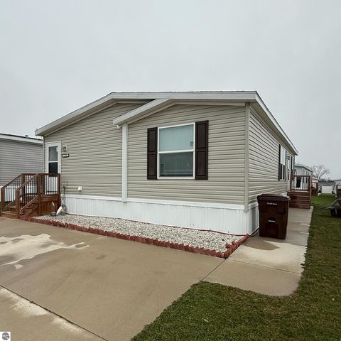 Tiny photo for 1279 Beacon Hill Court, Mt Pleasant, MI 48858 (MLS # 1932453)