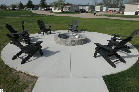 Tiny photo for 1279 Beacon Hill Court, Mt Pleasant, MI 48858 (MLS # 1932453)