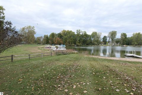Tiny photo for 1057 Crown Point Drive, Lake Isabella, MI 48893 (MLS # 1939652)