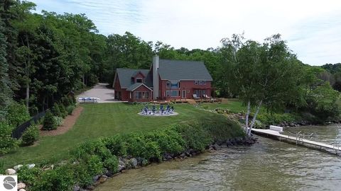 Photo of 11096 SE Torch Lake Drive, Alden, MI 49612 (MLS # 1935887)