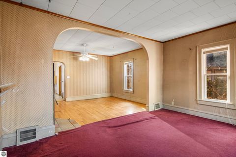 Tiny photo for 303 W Ninth St, Traverse City, MI 49684 (MLS # 1940754)