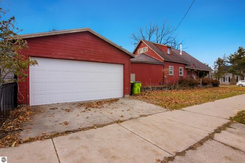 Tiny photo for 303 W Ninth St, Traverse City, MI 49684 (MLS # 1940754)