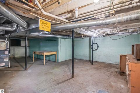 Tiny photo for 303 W Ninth St, Traverse City, MI 49684 (MLS # 1940754)