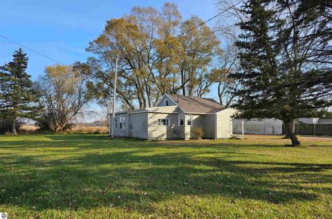 Tiny photo for 6776 N Pingree Road, Elwell, MI 48832 (MLS # 1940709)