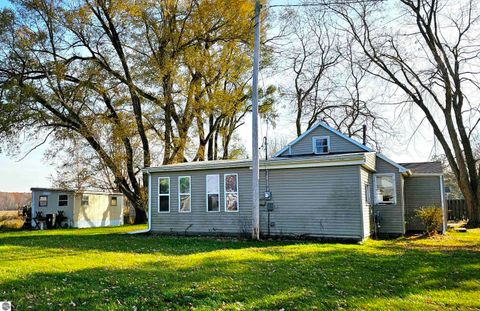 Tiny photo for 6776 N Pingree Road, Elwell, MI 48832 (MLS # 1940709)