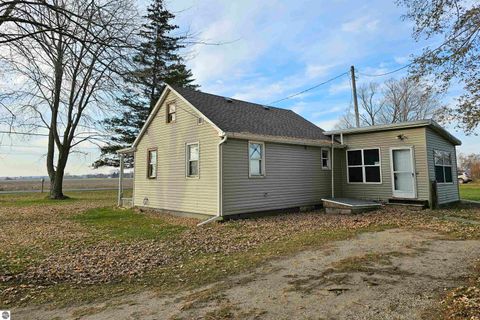 Tiny photo for 6776 N Pingree Road, Elwell, MI 48832 (MLS # 1940709)