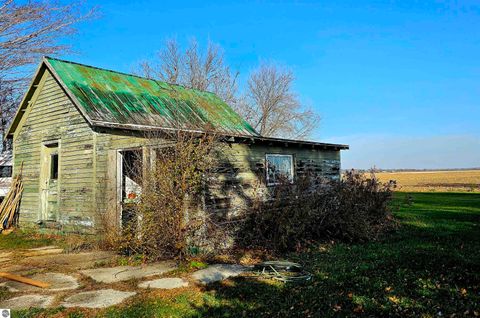 Tiny photo for 6776 N Pingree Road, Elwell, MI 48832 (MLS # 1940709)