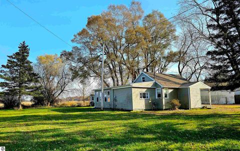 Tiny photo for 6776 N Pingree Road, Elwell, MI 48832 (MLS # 1940709)