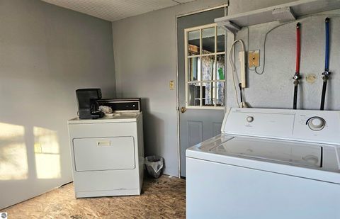 Tiny photo for 6776 N Pingree Road, Elwell, MI 48832 (MLS # 1940709)