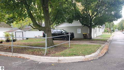 Tiny photo for 304 N Adams, Mt Pleasant, MI 48858 (MLS # 1939375)