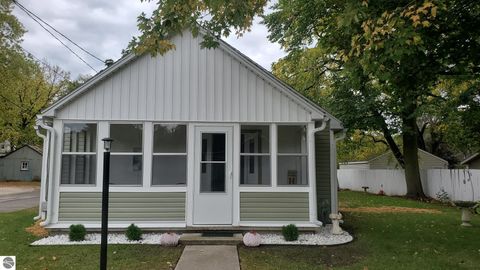 Tiny photo for 304 N Adams, Mt Pleasant, MI 48858 (MLS # 1939375)
