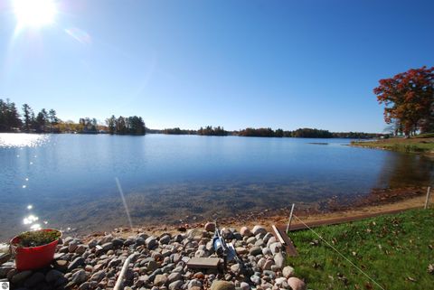 Tiny photo for 1820 N Ogemaw Trail, West Branch, MI 48661 (MLS # 1939954)