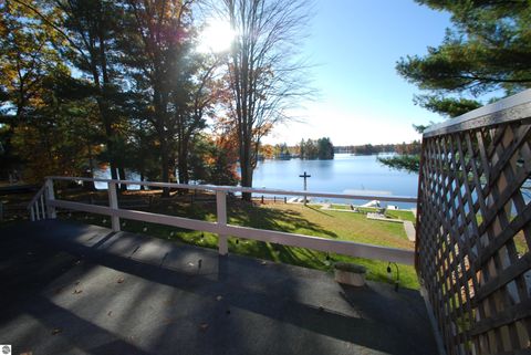 Tiny photo for 1820 N Ogemaw Trail, West Branch, MI 48661 (MLS # 1939954)