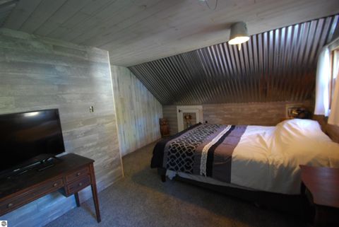 Tiny photo for 1820 N Ogemaw Trail, West Branch, MI 48661 (MLS # 1939954)