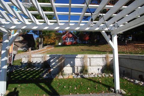 Tiny photo for 1820 N Ogemaw Trail, West Branch, MI 48661 (MLS # 1939954)