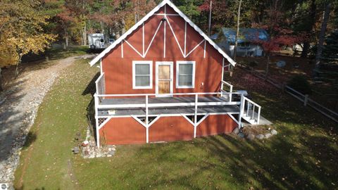 Tiny photo for 1820 N Ogemaw Trail, West Branch, MI 48661 (MLS # 1939954)