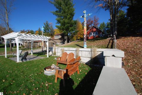 Tiny photo for 1820 N Ogemaw Trail, West Branch, MI 48661 (MLS # 1939954)